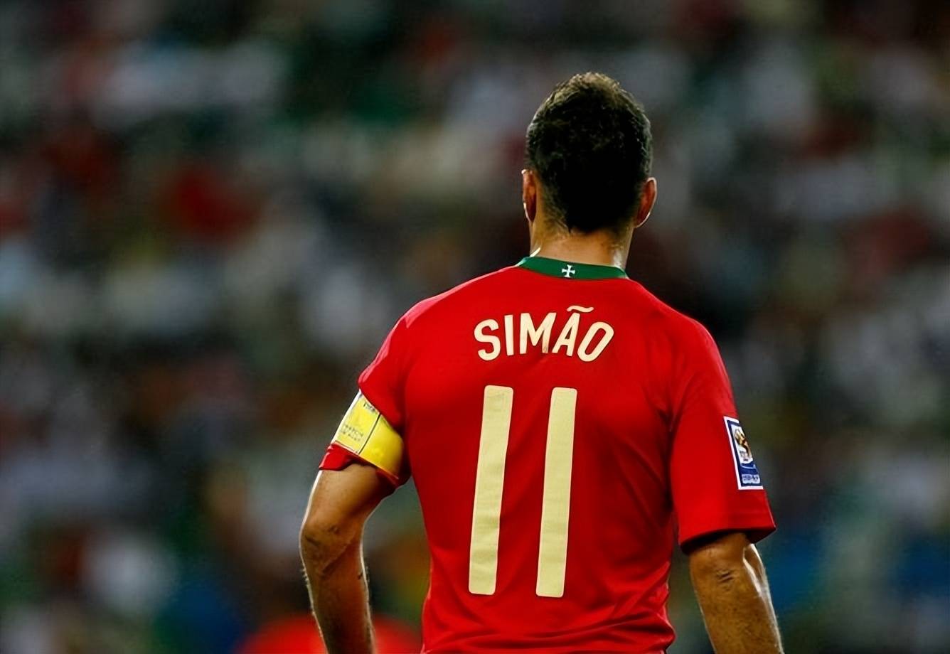 他的中场球 他的中场球