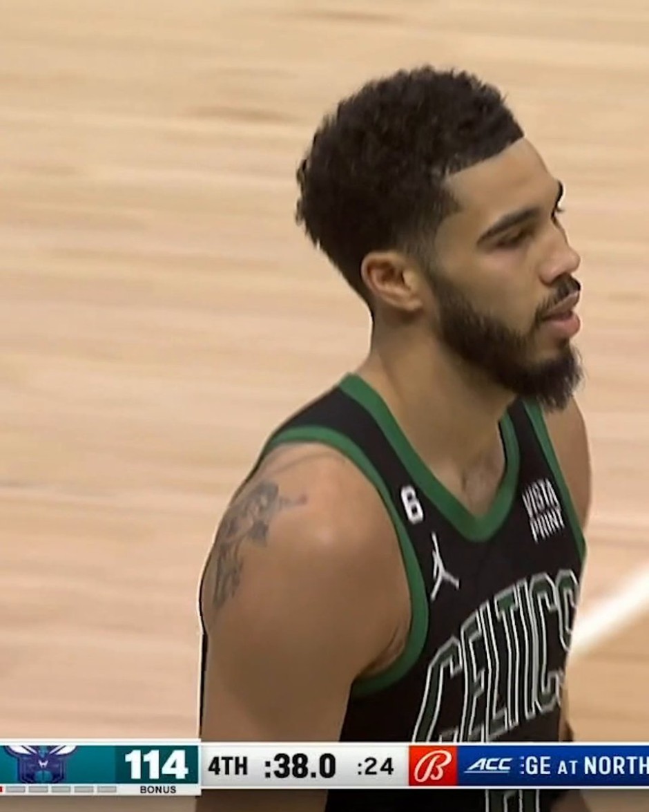 体育英超：曼城主场2-0战胜伯恩利 暂列积分榜第三位