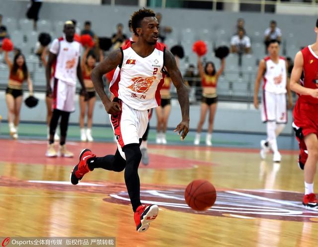 三人小组 三人小组