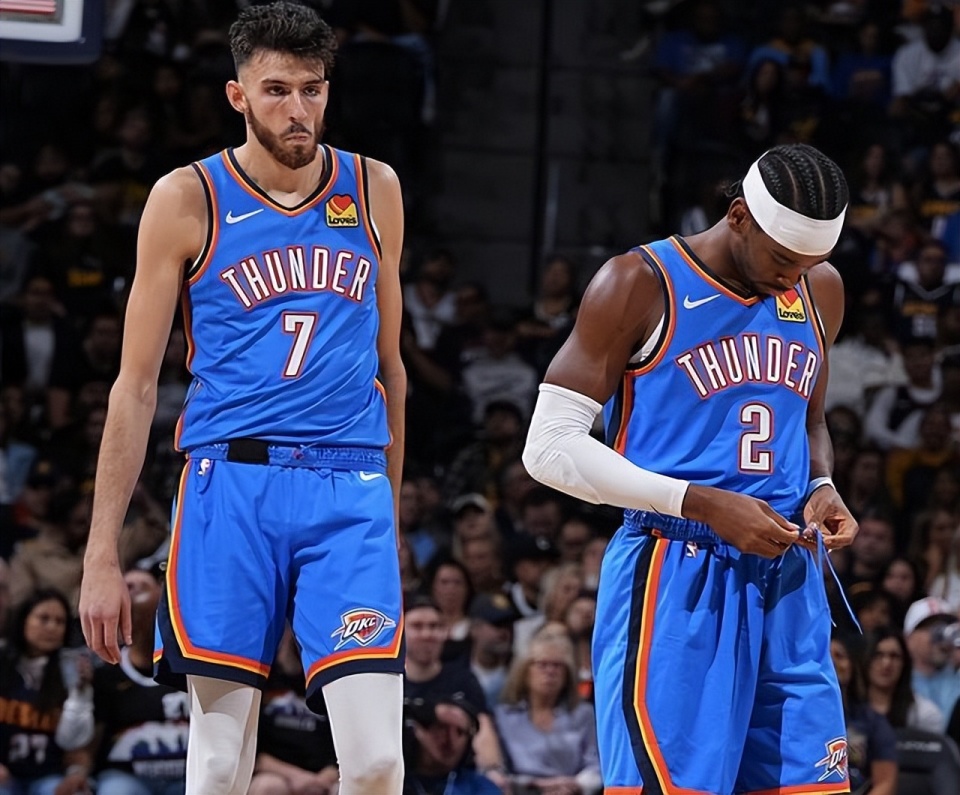 边路频繁的 边路频繁的